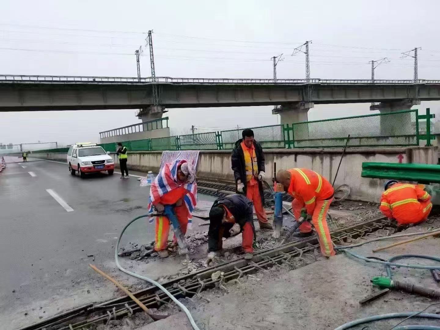 点军桥梁伸缩缝抢修料